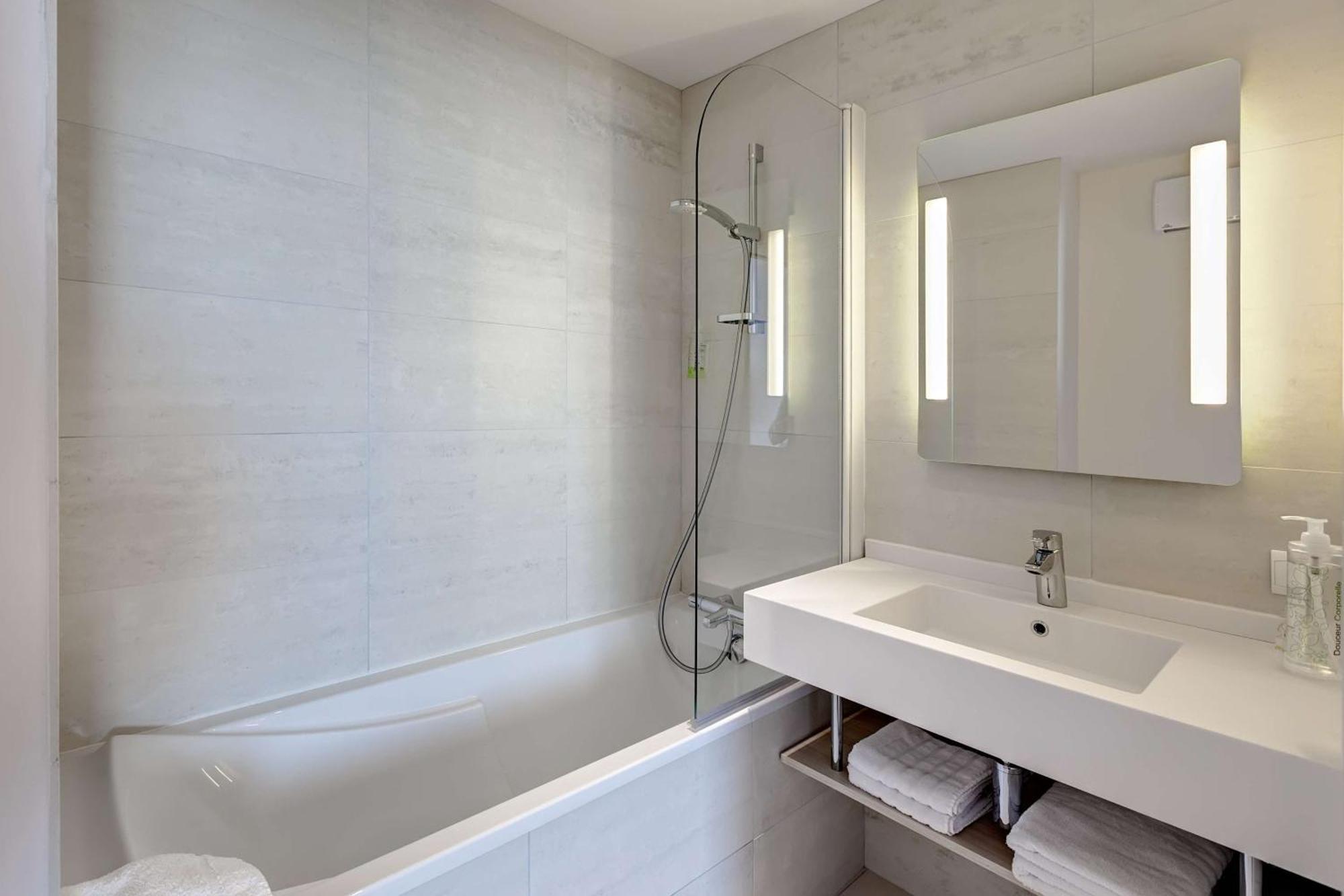 Brit Hotel Vendee Mer Les Achards  Kültér fotó