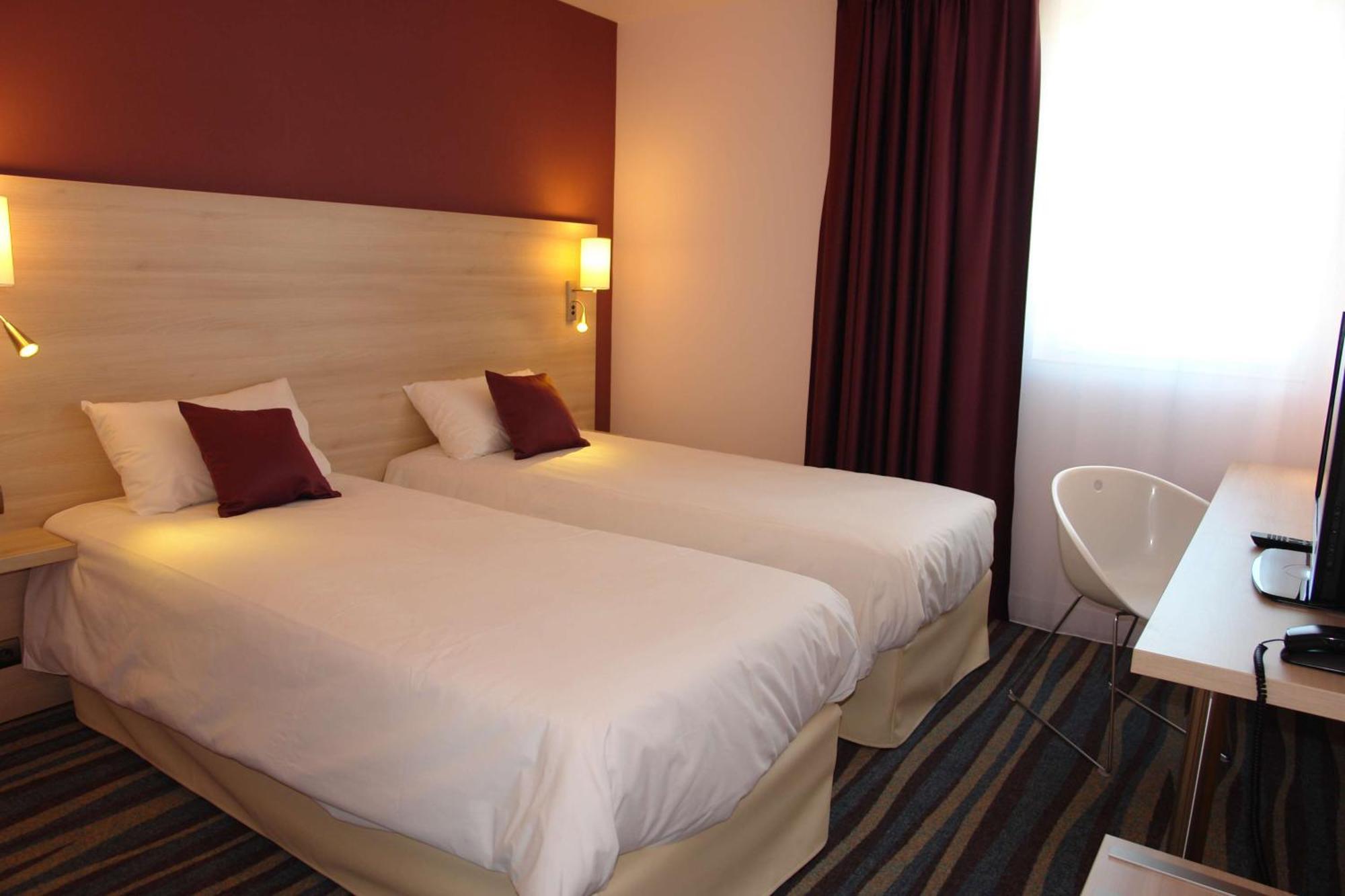 Brit Hotel Vendee Mer Les Achards  Kültér fotó