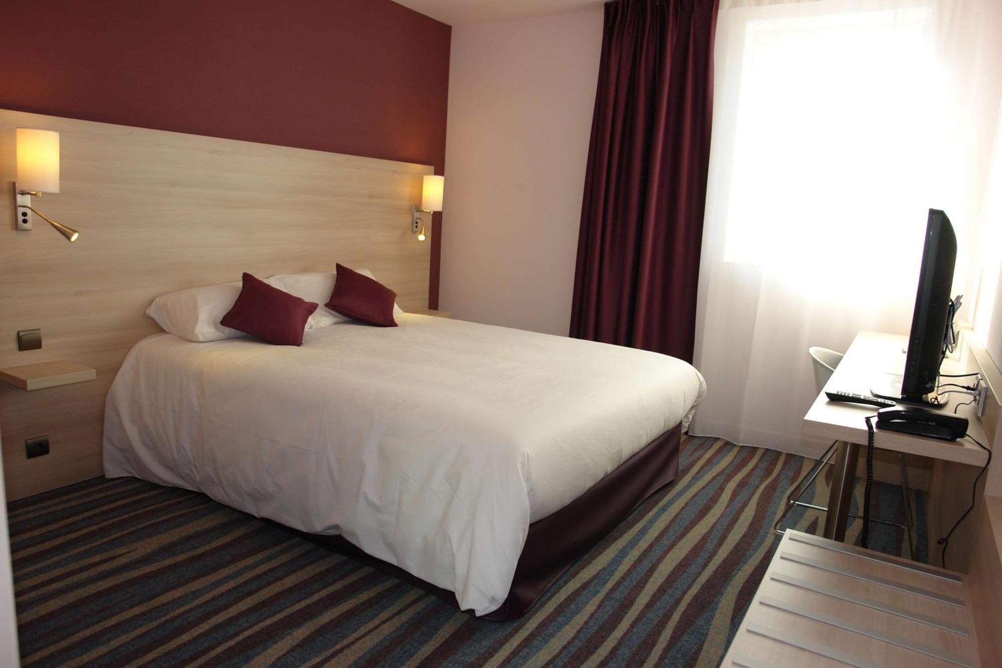 Brit Hotel Vendee Mer Les Achards  Kültér fotó