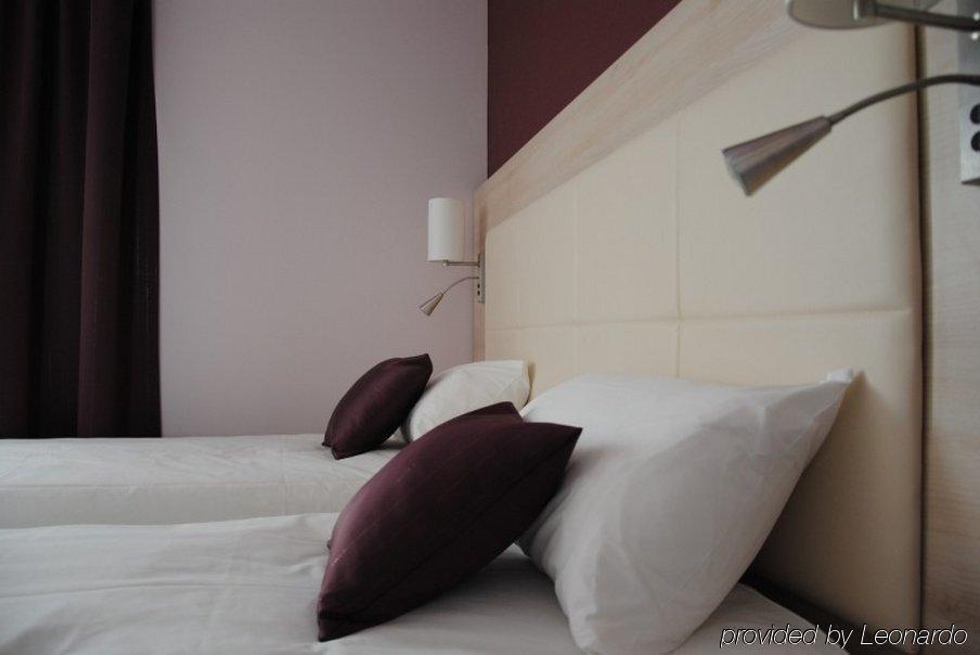 Brit Hotel Vendee Mer Les Achards  Kültér fotó